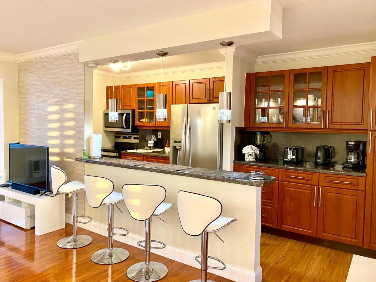 Deluxe Waterfront One Bedroom Apartment With Miami Skyline View, Free Parking 5 Mins Drive To Miami Beach Exterior foto